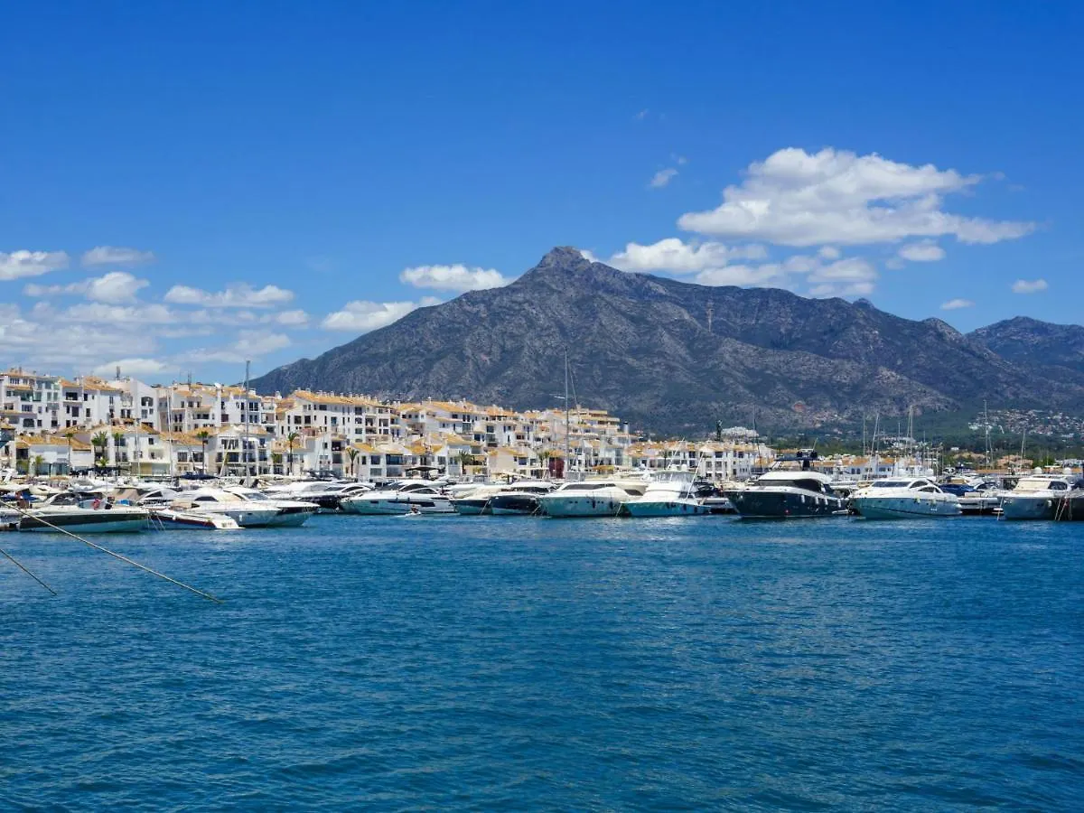 Apartment Los Almendros I By Interhome Marbella