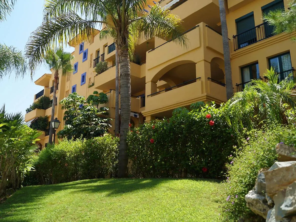 Apartment Los Almendros I By Interhome Marbella